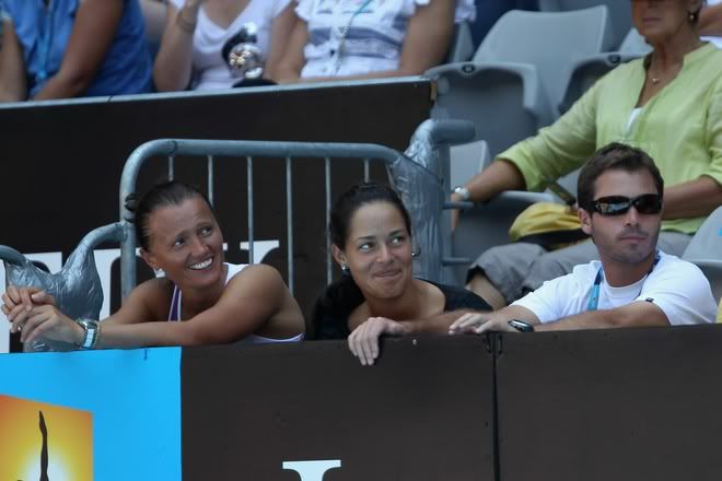 Photos: Ana Ivanovic watches Novak Djokovic Play at Australian Open