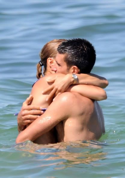 Photos: Djokovic and Jelena Ristic in St. Topez, France