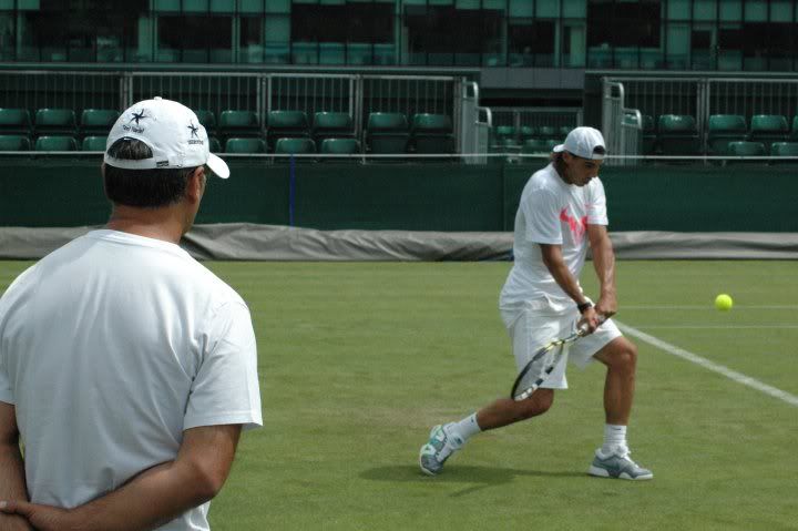 Photos: Rafael Nadal training at Wimbledon 2010