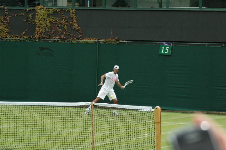 Photos: Rafael Nadal training at Wimbledon 2010
