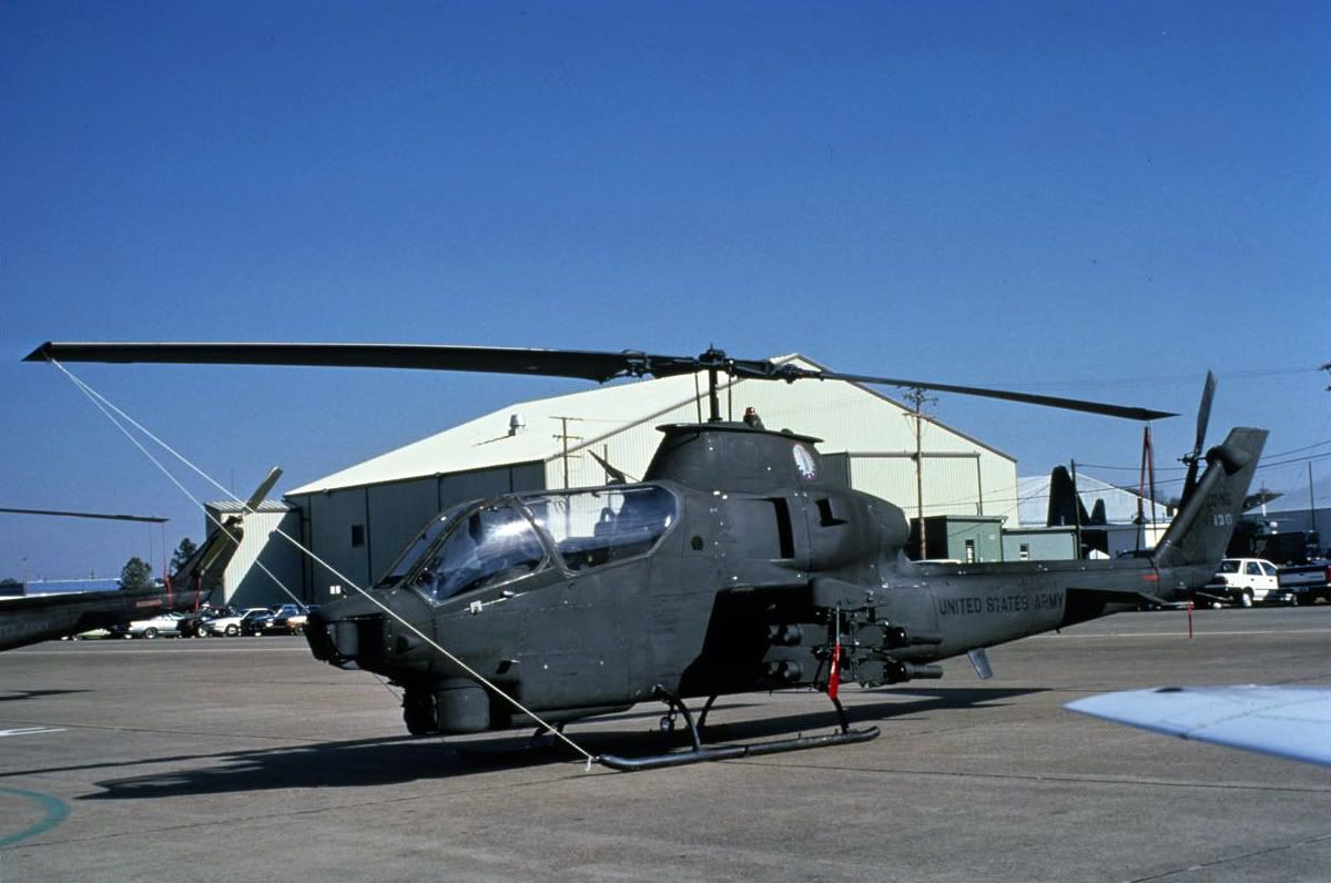 AH-1bladetiedowns1.jpg
