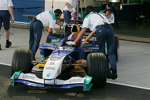 39416_Sauber_2004_Liuzzi_Test_6_122.jpg