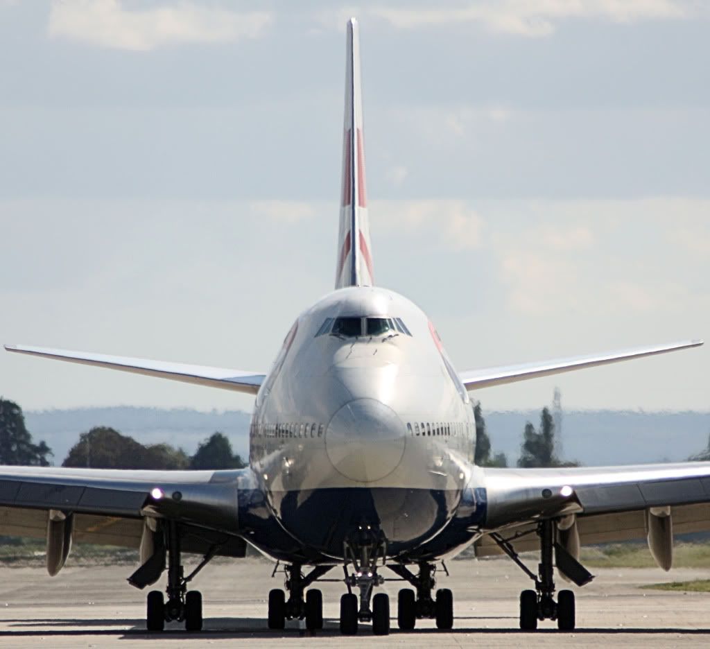 http://i176.photobucket.com/albums/w198/jon_davies/ba747front.jpg